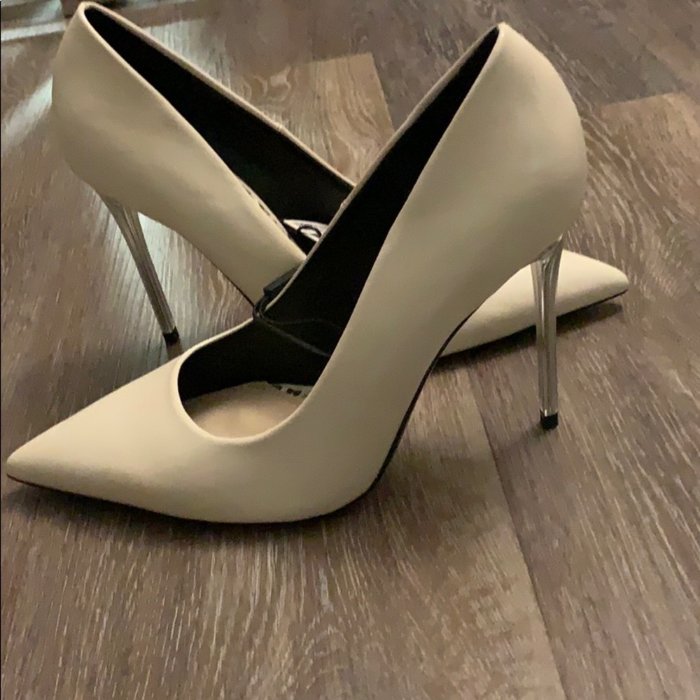 Zara Pumps, new with tags